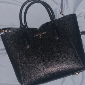 Michael kors small tote back